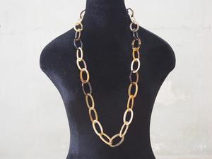 Collar de Lujo Hecho a Mano con Cuerno de Búfalo, Joyería Natural y Sostenible para Mujer, Alta Calidad - Product Image 5