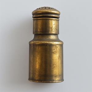 Elegante Molino de sal y pimienta de madera con detalles superiores de latón Artesanal que ofrece acento decorativo para cenar - Product Image 4