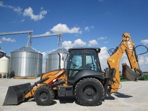 NOUVEAU 2024 CASE 575N EP Tractopelle | Moteur 74 HP | 18.3 pieds de profondeur (Extendahoe) | 4WD Power Shuttle - Product Image 6