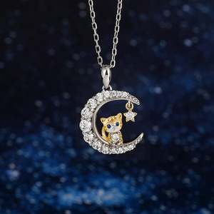 Collier personnalisé Jeulia Luna Astra Moon Star avec pierre de naissance pour chat - Charme en zircon plaqué or - Product Image 3