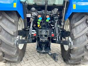 Tracteur agricole d'occasion Holland T4.75 MFWD 75 CV avec chargeur 655TL, moteur et boîte de vitesses à vendre - Product Image 6