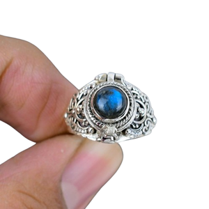 Anillo de estilo bohemio de Plata de Ley 925 hecho a mano con piedras preciosas de labradorita de diseño clásico para mujer, regalo de boda - Product Image 1