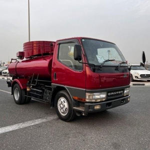 Véhicule japonais de haute qualité Mitsu-bishi Canter Truck d'occasion reconnu pour sa solidité et sa fiabilité - Product Image 1