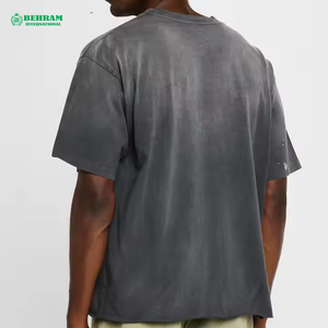 เสื้อผ้าผู้ชายขายส่ง โพลีเอสเตอร์/คอตตอน ผ้าไม่เป็นขุย แห้งเร็ว ระบายอากาศดี เสื้อยืดแฟชั่น แขนสั้น ทรงหลวม คอกลม - Product Image 1