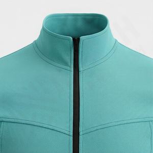 Survêtement à fermeture éclair avec logo personnalisé pour hommes, couleur personnalisée, respirant, coupe décontractée, survêtement à fermeture éclair décontracté pour hommes, ensemble de course à pied pour la salle de sport et le fitness - Product Image 4