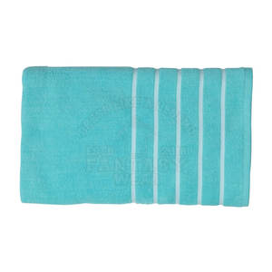 Toalla de Playa Ligera y Plegable para Viajes, Ecológica, Reutilizable, de Tela Suave para un Estilo de Vida Veraniego Sostenible - Product Image 4