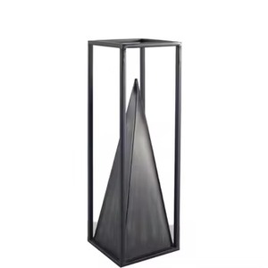 Sculpture en métal très vendue dernière arrivée de qualité supérieure Sculpture en métal élégante pour l'utilisation de la décoration de table à la maison en gros - Product Image 6