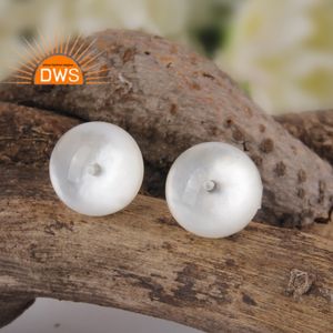 ต่างหูเม็ดเดี่ยวสีเงินสเตอร์ลิงประดับมุกแบบประณีตผลิตตามสั่ง - Product Image 2