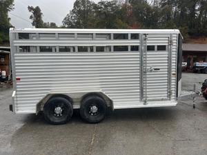 Mejor Oferta Remolque para Ganado de 16 pies 7 con Caja de 14 pies Diseño Ventilado de Alta Resistencia para el Transporte Seguro de Ganado Vacuno, Ovino y Otros Animales de Granja - Product Image 4