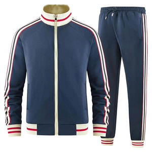 Survêtement Homme Personnalisé de Qualité Supérieure 2025 – Tenue Décontractée Respirante avec Sweat à Capuche et Survêtement Homme de Haute Qualité - Product Image 6