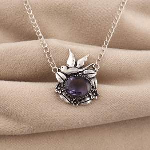 Collar de Plata de Ley con Gema de Iolita, Diseño Único y Moderno Hecho a Mano, Joyería con Piedra de Nacimiento de Septiembre, Regalo para Esposa - Product Image 1