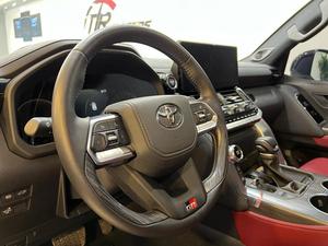 Toyota Land Cruiser LC300 GR Sport 2023 Usado en Buen Estado - Product Image 4