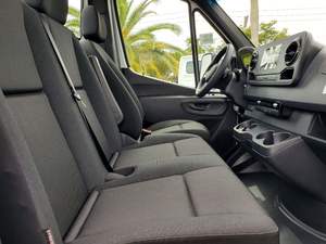 Spedizione Mondiale - Pulito <span class=keywords><strong>Mercedes</strong></span>-Benz <span class=keywords><strong>Sprinter</strong></span> 4500 2022 Cabina Regolare Furgone di Servizio in Vendita - Product Image 4