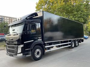 Volvo FM 370 6X2 Euro6, Transmisión Manual, Motor Diésel de 451-500hp, Capacidad de Carga de 21-30T, Asiento con Suspensión Neumática - Product Image 3