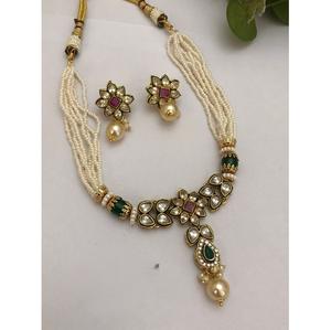 Conjunto de Collar y Aretes de Diseño Premium con Baño de Oro y Estilo Kundan Polki para Bodas, Colección para Mujer - Product Image 1