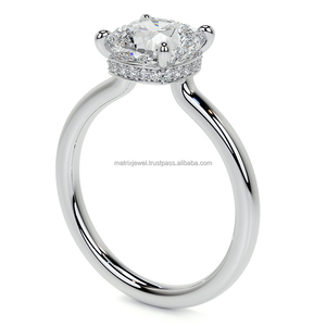 Bague solitaire élégante en argent avec diamant moissanite taille coussin, certifiée par un testeur de diamants, sertie à griffes - Product Image 5