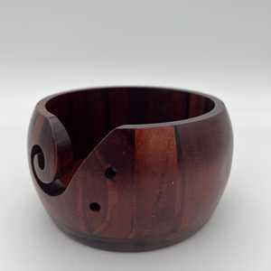 Porte-bol en laine de bois de couleur foncée pour crocheter des bols en bois créés pour contenir le fil du meilleur producteur - Product Image 2