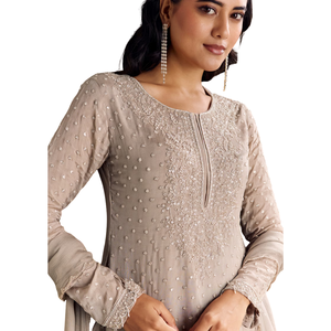 ชุด kurta สีน้ำตาลอ่อนพร้อมเลื่อมพาลาซโซและ dupatta เครื่องแต่งกายชาติพันธุ์สำหรับผู้หญิงขายส่งโรงงานผลิตตามสั่ง - Product Image 4