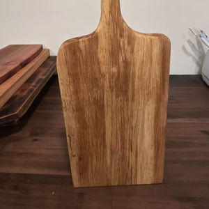 Tabla de Cortar y Bandeja para Servir de Madera - Resistente y Apta para Lavavajillas - Product Image 1