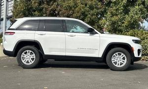 2025 asequible jJe-epp gGra-ndd cChero-keee Laredo - Product Image 3