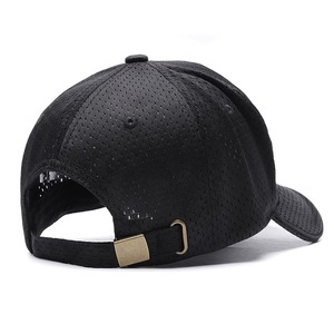 Casquette de baseball décontractée unisexe à 5 panneaux en maille Design personnalisé en coton du Pakistan Style sportif pour adultes dans les activités de plein air - Product Image 5