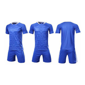 Uniforme de Fútbol Personalizado, Fabricante OEM, Conjunto de Camiseta y Pantalones Cortos de Alta Calidad, Tejido Transpirable de Secado Rápido y Protección UV para Equipos - Product Image 6
