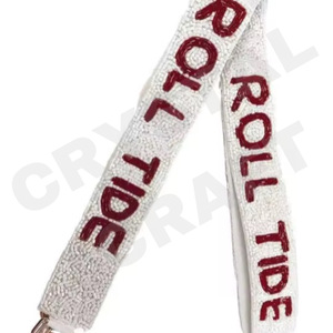 Sangle de sac personnalisée Rebs faite à la main, brodée de sequins et de perles, en perles de rocaille blanches et dorées - Product Image 5