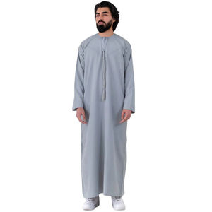 Vente en gros en usine vêtements islamiques modestes pour hommes-Stock prêt à l'emploi Thobe/Jubba pour le printemps à Dubaï, Qatar - Product Image 6