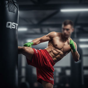 Sac de frappe pour entraînement de boxe, de kick-boxing, de MMA, de combat, de karaté, avec logo et design personnalisés, services OEM et ODM - Product Image 6