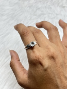 Anillo de plata hecho a mano para mujer, joyería fina con forma de pera aguamarina natural y diamante para bodas o fiestas - Product Image 2