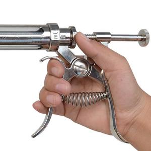 Seringue vétérinaire réglable réutilisable en acier inoxydable pour porcs et volailles par Mahersi - Product Image 5