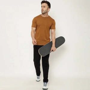 Vente en gros T-shirt en jersey 100% coton surdimensionné de qualité supérieure personnalisé pour hommes garçons Meilleure vente Vêtement à manches courtes teint grande taille - Product Image 2