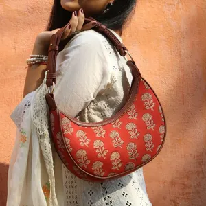 Simply Red Half Moon Bag Premium-Luxus-Schultertaschen von indischem Hersteller Made in India Minitasche