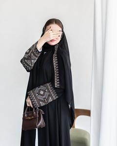 Abaya de Luxe Personnalisée en Satin pour Femme, Petite Taille, Style Turc Islamique, Manches Volants, Style Dubaï, Anti-Plis, Faite à la Main, Vente en Gros - Product Image 2