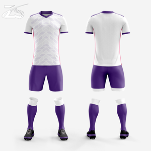 Ensemble d'uniformes de football pour hommes, uniforme de football sur mesure, maillot de football fabriqué au Pakistan - Product Image 1