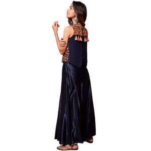 Top azul medianoche con pantalones Sharara con paneles y Bordado de hilo de borlas para ropa de fiesta y trajes étnicos festivos - Product Image 6