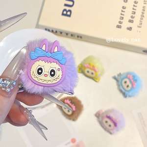 Pinzas para el pelo de dibujos animados para niñas, flequillo lateral, Clip de pico de pato, bola peluda, accesorios para el cabello, estilo de dopamina, horquillas encantadoras para adolescentes - Product Image 3