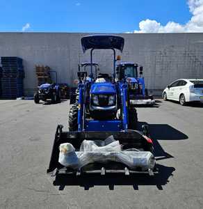 Tractor Agrícola Compacto LOVOL TE254 de 25 HP y Tracción en las 4 Ruedas - Tractor Diésel para Granja, Huerto y Viñedo - Product Image 5
