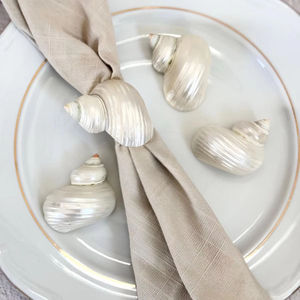 แหวนผ้าเช็ดปากเปลือกหอยผลิตจากเปลือกหอยธรรมชาติสำหรับงานตกแต่งงานแต่งงานแบบชนบทแบบแฮนด์เมดวัสดุจากเวียดนาม - Product Image 1