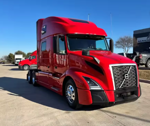 Camion semi-remorque d'occasion super propre 2023 VOL_VO VNL64T860 avec cabine lit - Product Image 3