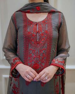 Colección SSumaira Ayesha B, Traje de 3 Piezas de Chifón Bordado de Lujo con Trabajo a Mano para Fiestas y Eventos Festivos - Product Image 4