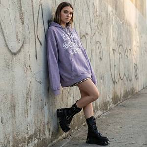 Wholesale Women's Lavender Oversized Fleece Winter Breathable Streetwear Loose Fit <b>Gothic</b> Letter Pullover <b>Hoodie</b> Drop Shoulders - Product Image 3