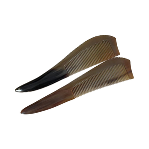 Peines comunes para viajes al por mayor, cuerno de oveja y cuerno de buey, peine de masaje de meridiano de cabeza de media luna para uso doméstico - Product Image 1