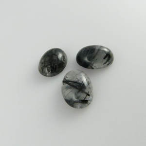 Vente en gros de 100 cabochon en quartz tourmaliné naturel quantité minimale de commande de haute qualité, pierre précieuse en vrac à coupe ovale pour la fabrication de bijoux - Product Image 4