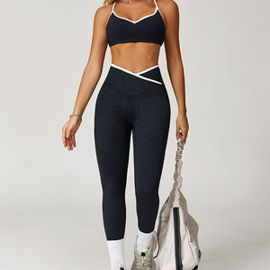 Ensemble de yoga pour femmes, dernière tendance, prix de gros, fabriqué au Pakistan - Product Image 4