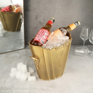 Hielera de Lujo con Acabado Dorado, Enfriador de Hielo, Elegante Accesorio de Bar para Fiestas en Casa, Clubes, Hoteles, Elegante, Duradero y de Primera Calidad - Product Image 5