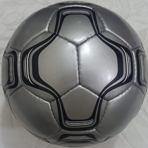 Balón de fútbol laminado de dos tonos, servicio Oem, entrenamiento de fútbol pakistaní, diseño de máquina, tamaño 5, balón de fútbol de cuero PU - Product Image 1