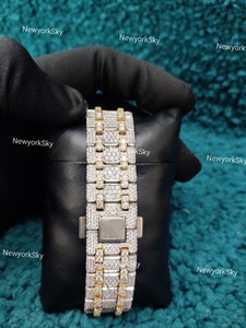 Grande quantité de réductions pour les hommes de luxe entièrement glacé Moissanite Montre Pass Diamond Tester Bracelet en acier inoxydable - Product Image 5