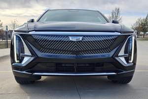 Cadillac Lyriq AWD Luxury 2 Plus 2024 Usado en Excelentes Condiciones, Sin Accidentes, Volante a la Izquierda/Derecha - Product Image 2