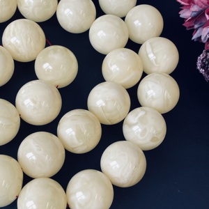 Tasbih en ambre blanc naturel, rare et massif, Misbaha en ambre blanc de la Baltique, objet de collection, 206 grammes, 21 mm - Product Image 5